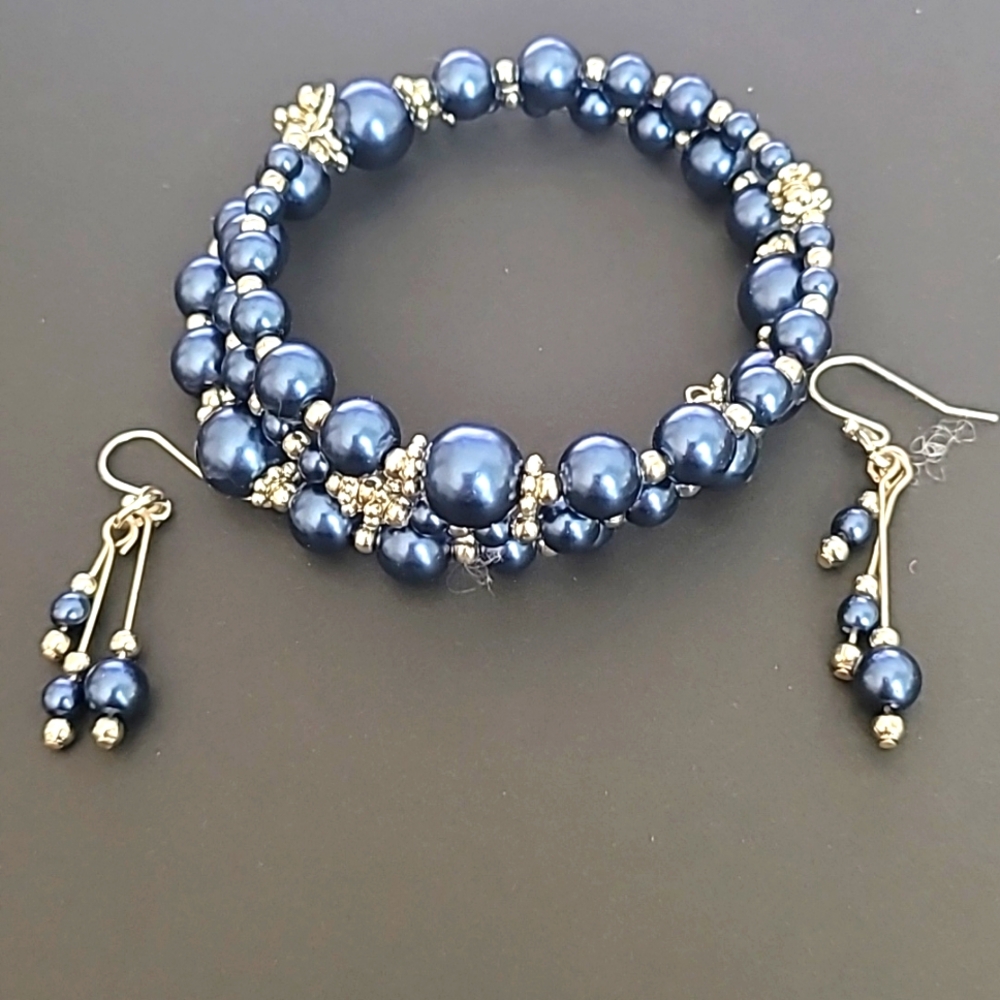 Elegant Blue Pearls and Silver Accents Stackable Bracelets and Earrings Set